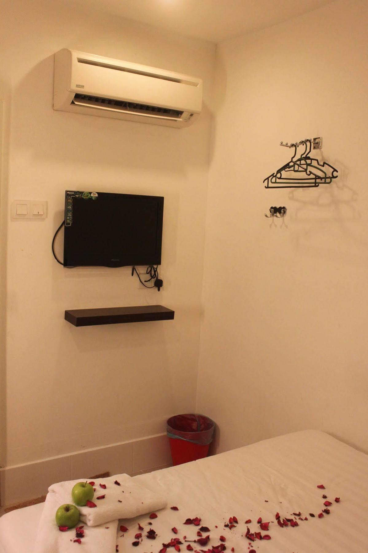 Apple 1 Hotel Budget 겔루고르 외부 사진